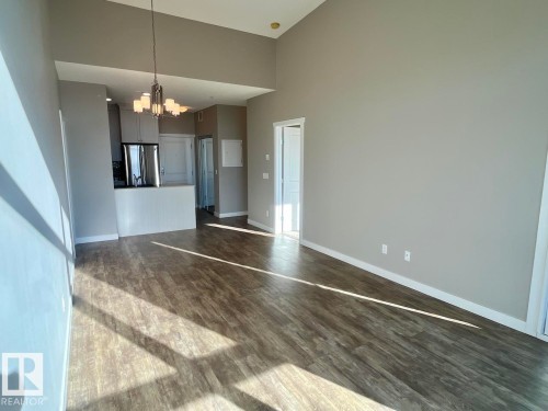 407 12804 140 Avenue, Edmonton, AB - Indoor