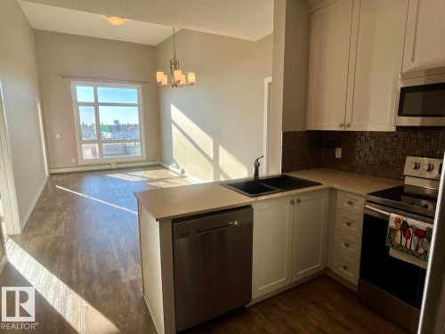 407 12804 140 Avenue  Edmonton, AB T6V 0M3