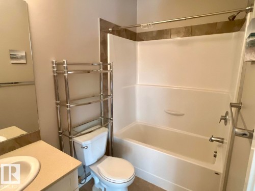 407 12804 140 Avenue, Edmonton, AB - Indoor Photo Showing Bathroom