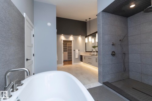 7549 May Common, Edmonton, AB - Indoor Photo Showing Bathroom