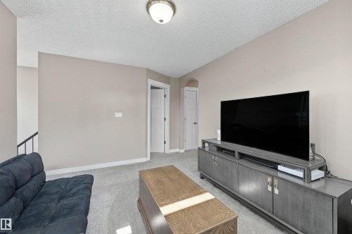 2608 Anderson Crescent, Edmonton, AB - Indoor Photo Showing Living Room