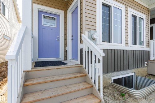 7230 ROSENTHAL Drive  Edmonton, AB T5T 7W9