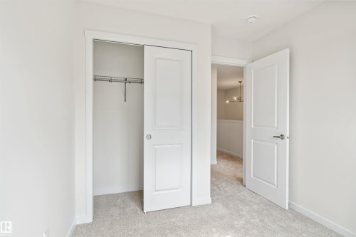 7230 Rosenthal Drive, Edmonton, AB - Indoor