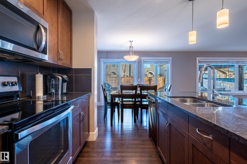 623 176 Street, Edmonton, AB - Indoor Photo Showing Kitchen With Double Sink