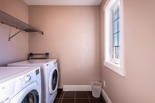623 176 Street, Edmonton, AB - Indoor Photo Showing Laundry Room