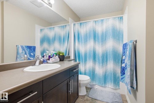 310 2204 44Ave, Edmonton, AB - Indoor Photo Showing Bathroom