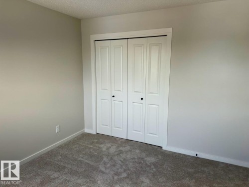 Upper 319 33 Avenue, Edmonton, AB - Indoor