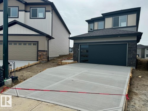 Upper 319 33 Avenue, Edmonton, AB - Outdoor