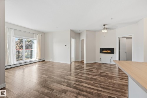 315 10611 117 Street, Edmonton, AB - Indoor Photo Showing Living Room