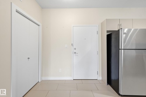 315 10611 117 Street, Edmonton, AB - Indoor
