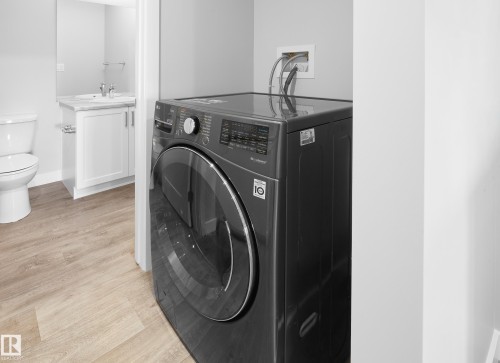 752 Berg Loop, Leduc, AB - Indoor Photo Showing Laundry Room