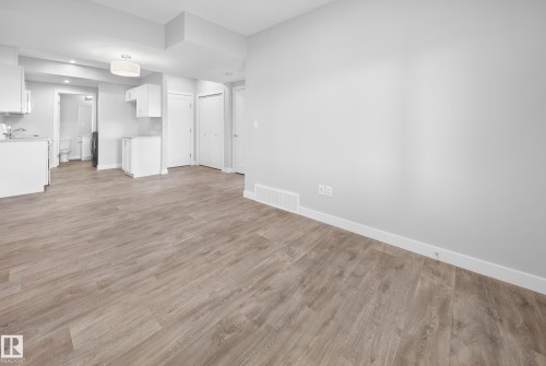 752 Berg Loop, Leduc, AB - Indoor