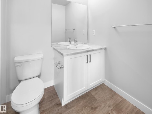 752 Berg Loop, Leduc, AB - Indoor Photo Showing Bathroom