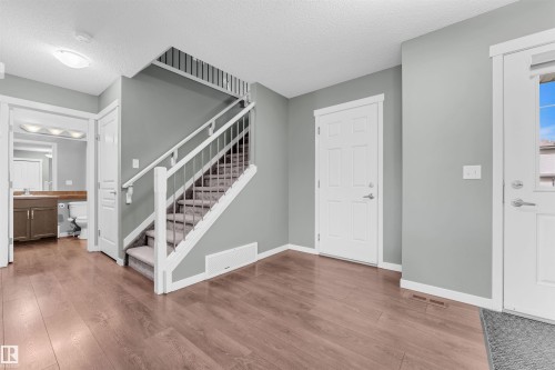 1651 28 Street, Edmonton, AB - Indoor Photo Showing Other Room