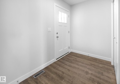 760 Berg Loop, Leduc, AB - Indoor Photo Showing Other Room