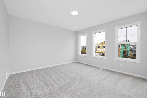 5723 Hawthorn Common, Edmonton, AB - Indoor Photo Showing Other Room