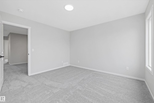 5723 Hawthorn Common, Edmonton, AB - Indoor Photo Showing Other Room