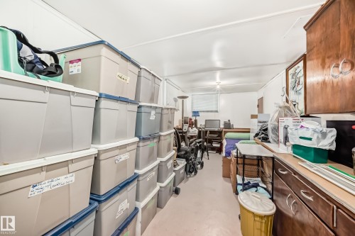 10931 98 Street, Edmonton, AB - Indoor