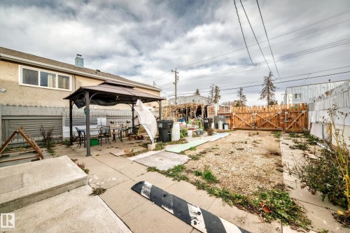 10931 98 Street, Edmonton, AB - Outdoor