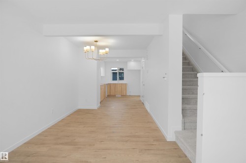 11 Elizabeth Gardens, Spruce Grove, AB - Indoor Photo Showing Other Room