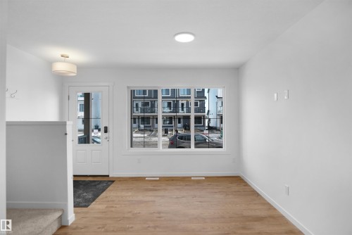11 Elizabeth Gardens, Spruce Grove, AB - Indoor Photo Showing Other Room