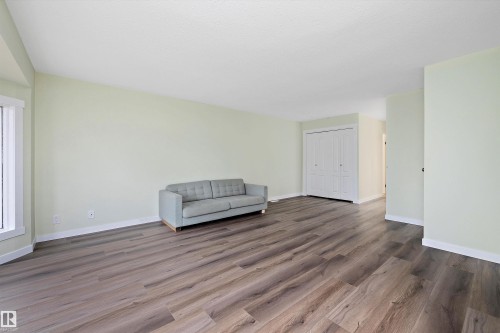 12828 125 Street, Edmonton, AB - Indoor Photo Showing Other Room