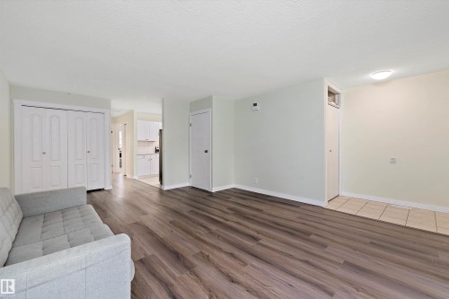 12828 125 Street, Edmonton, AB - Indoor