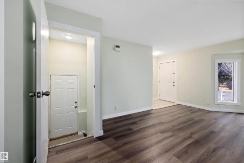12828 125 Street, Edmonton, AB - Indoor Photo Showing Other Room
