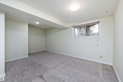 12828 125 Street, Edmonton, AB - Indoor Photo Showing Other Room