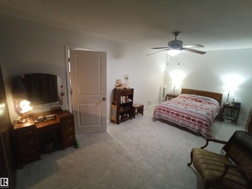 3254 130A Avenue, Edmonton, AB - Indoor Photo Showing Bedroom