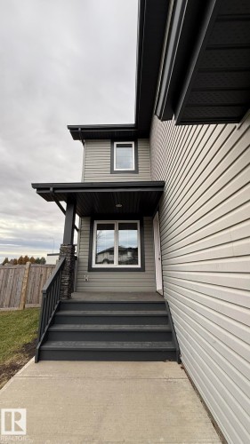 7185 Cardinal Way, Edmonton, AB - Outdoor With Exterior