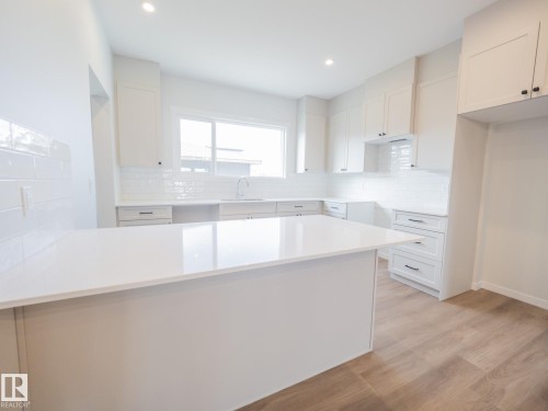 17631 70 Street, Edmonton, AB - Indoor Photo Showing Kitchen