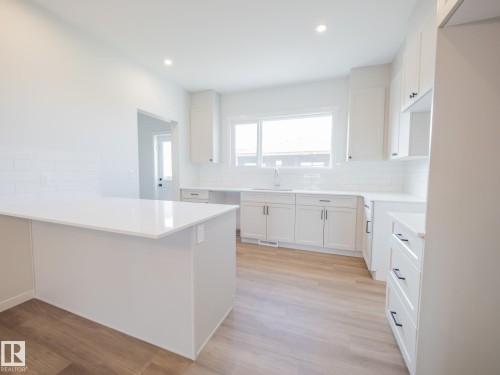 17631 70 Street, Edmonton, AB - Indoor Photo Showing Kitchen