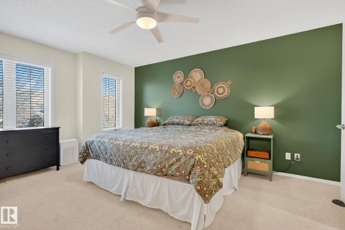 2465 Austin Crescent, Edmonton, AB - Indoor Photo Showing Bedroom