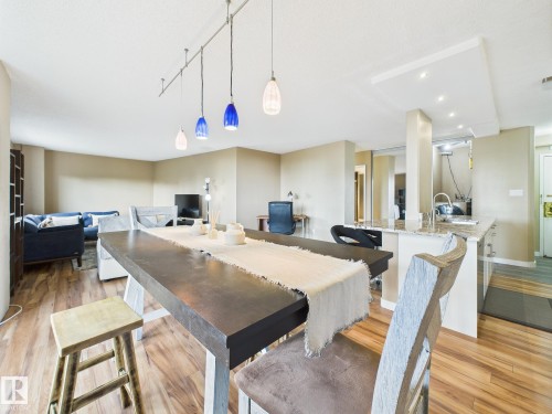 603 9909 110 Street, Edmonton, AB - Indoor Photo Showing Other Room