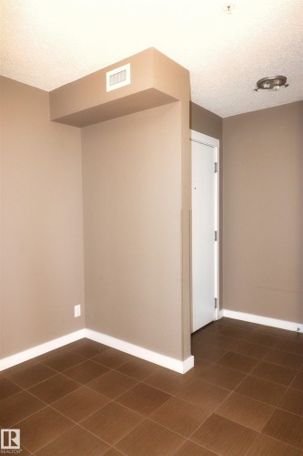 124 12025 22 Avenue, Edmonton, AB - Indoor Photo Showing Other Room