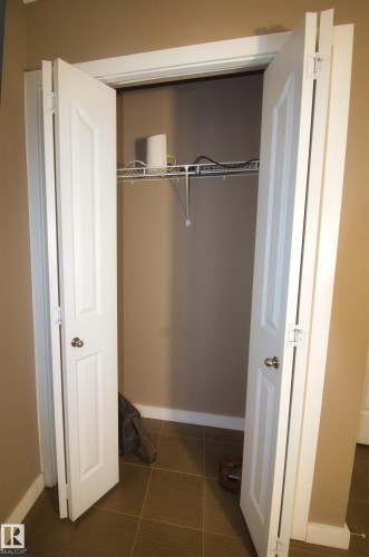 124 12025 22 Avenue, Edmonton, AB - Indoor Photo Showing Other Room