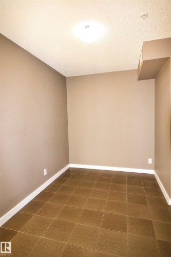 124 12025 22 Avenue, Edmonton, AB - Indoor Photo Showing Other Room