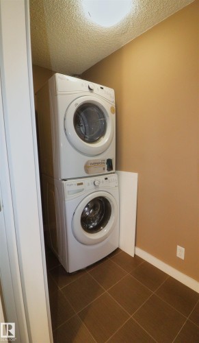 124 12025 22 Avenue, Edmonton, AB - Indoor Photo Showing Laundry Room