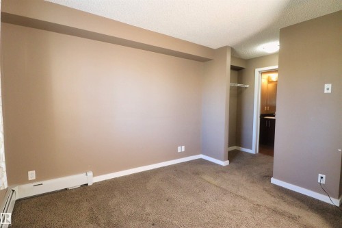 124 12025 22 Avenue, Edmonton, AB - Indoor Photo Showing Other Room