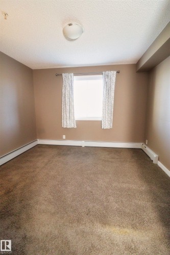 124 12025 22 Avenue, Edmonton, AB - Indoor Photo Showing Other Room