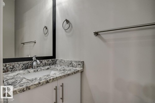 10359 149 Street, Edmonton, AB - Indoor Photo Showing Bathroom