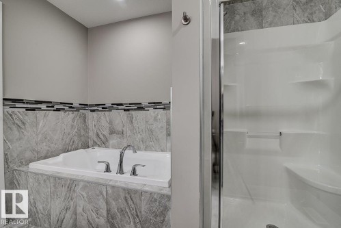 10359 149 Street, Edmonton, AB - Indoor Photo Showing Bathroom