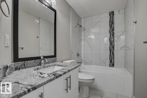 10357 149 Street, Edmonton, AB - Indoor Photo Showing Bathroom