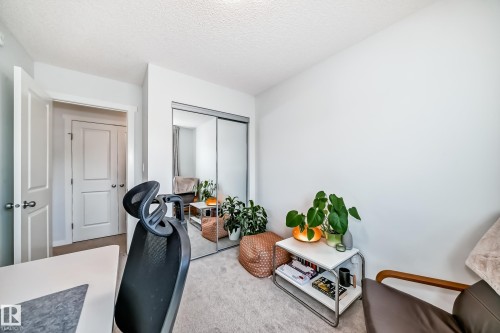 5043 Kinney Link, Edmonton, AB - Indoor