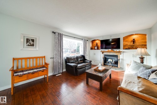 16524 78 Avenue, Edmonton, AB - Indoor Photo Showing Living Room With Fireplace