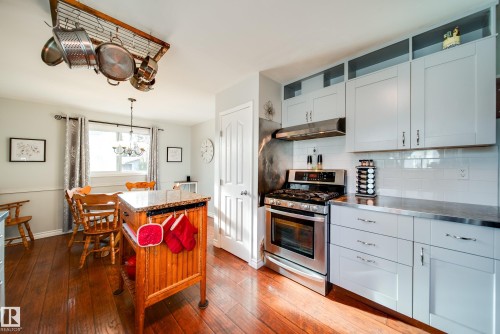 16524 78 Avenue, Edmonton, AB - Indoor Photo Showing Kitchen
