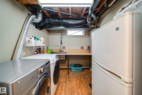 16524 78 Avenue, Edmonton, AB - Indoor Photo Showing Laundry Room