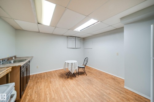 16524 78 Avenue, Edmonton, AB - Indoor