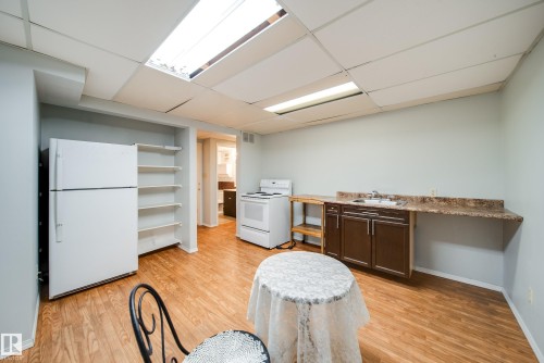 16524 78 Avenue, Edmonton, AB - Indoor